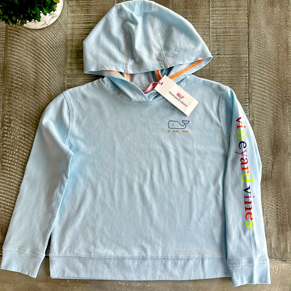 NWT Kids Vineyard vines long sleeve hoodie
 Size XS (5 yo)